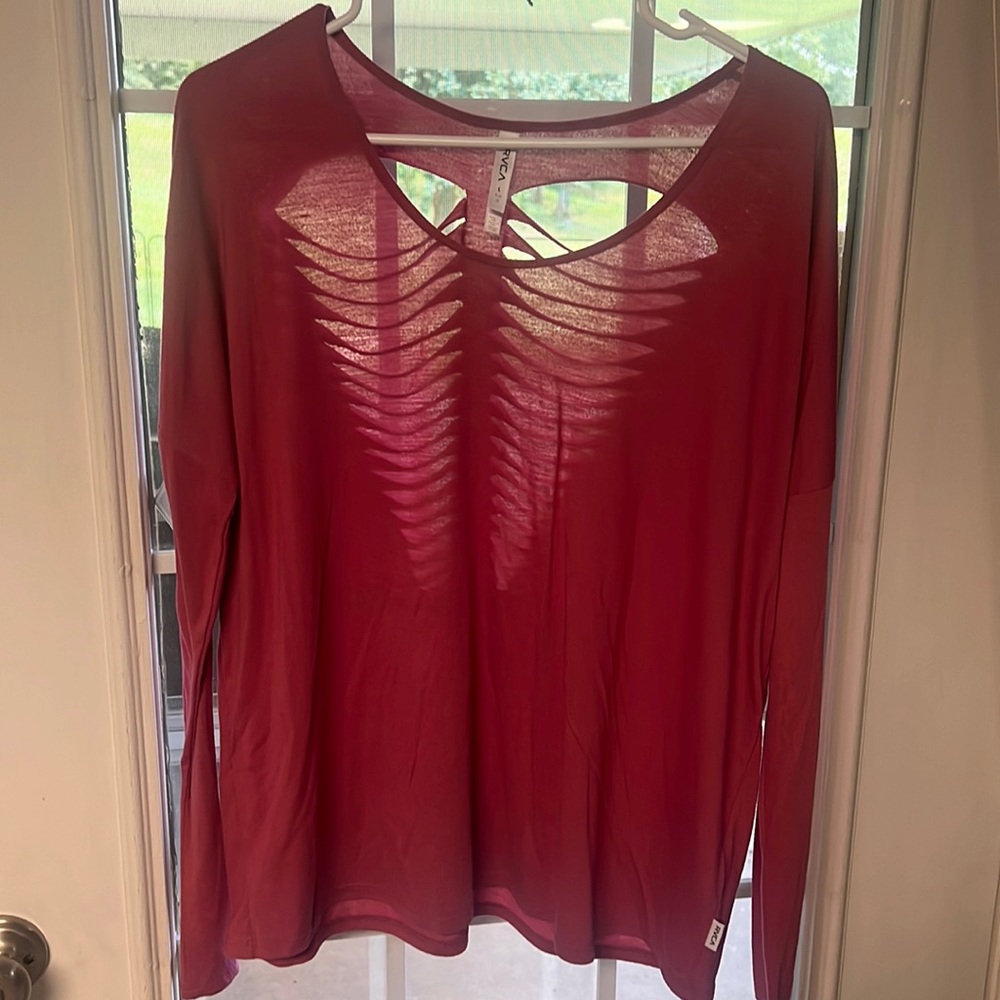 Long Sleeved pink shirt with cutout back